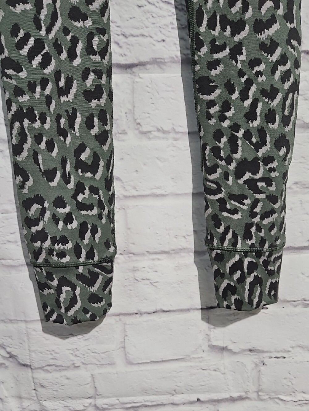 Offline By Aerie High-Waist Olive Leopard Print Leggings with Drawstring - Picture 3 of 6